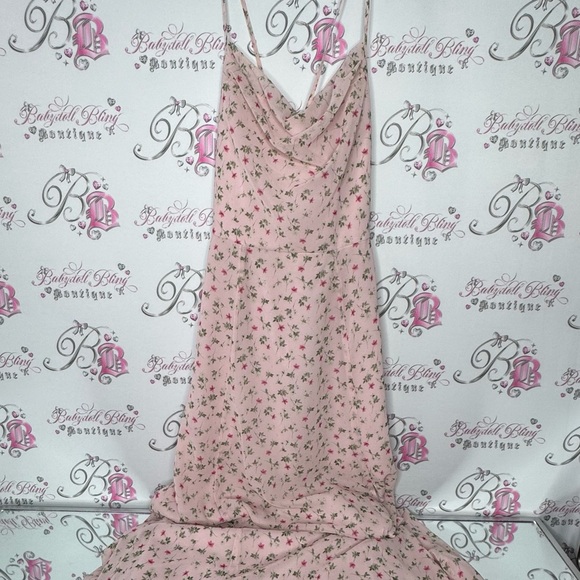 WAYF dress floral pink green side slit on leg left side swoop neck rutched luxe - Picture 7 of 13